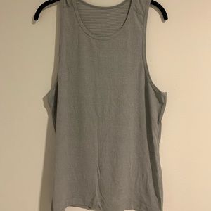 Lululemon tank (anti stink)
